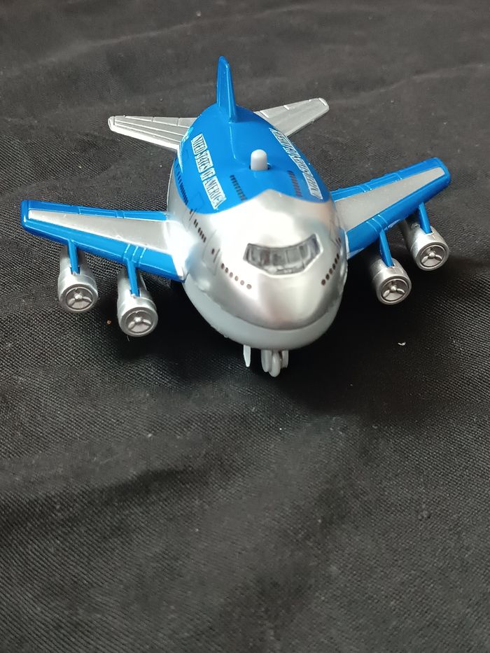 Avion métal - photo numéro 4