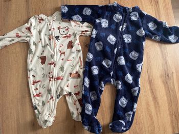 2 pyjama polaires 9 mois