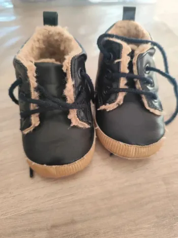 Chaussures bébé 9/12 mois