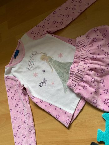 Pyjama en velours Elsa Frozen Disney Taille 6 ans