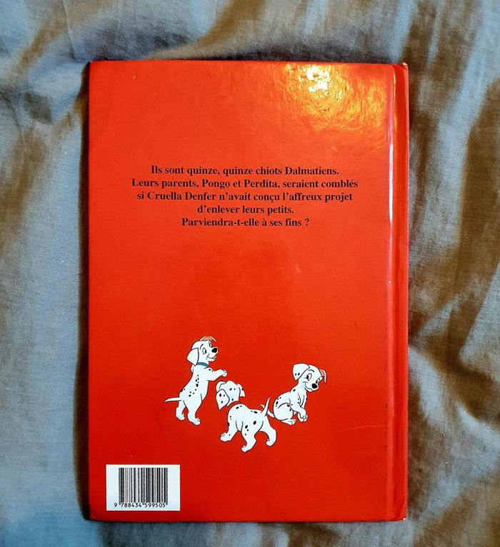 Livre Disney Les 101 Dalmatiens - photo numéro 2