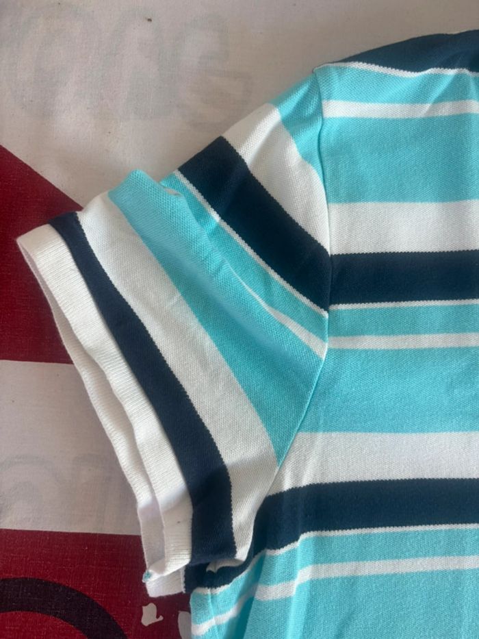 Polo Tommy Hilfiger taille L/XL blanc liserés bleu col V ouvert - photo numéro 4