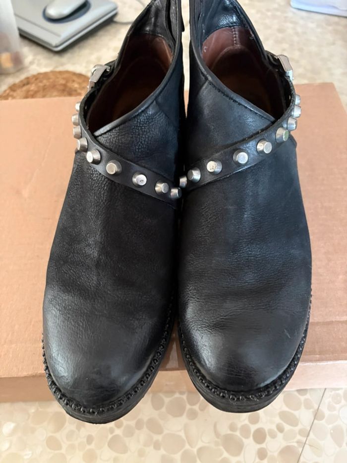 Boots ash 98