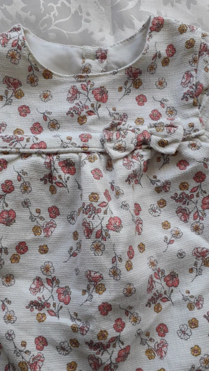 Robe sans manches Taille 12/18 mois/86 cm - photo numéro 2