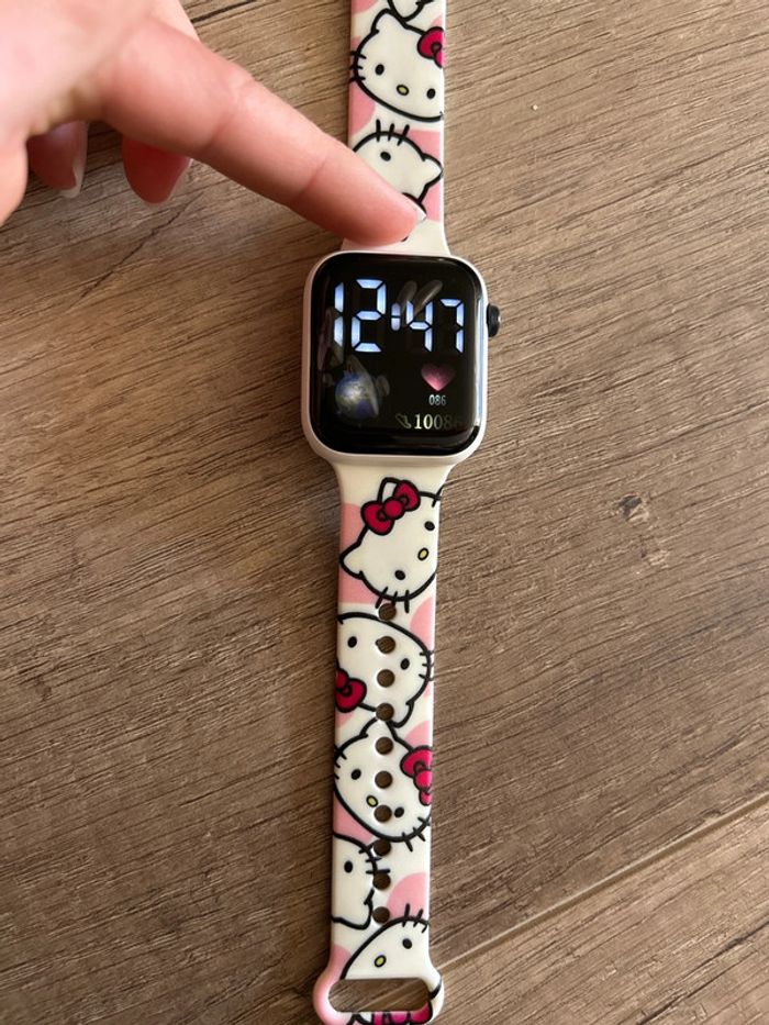 Montre numérique Hello Kitty - photo numéro 2