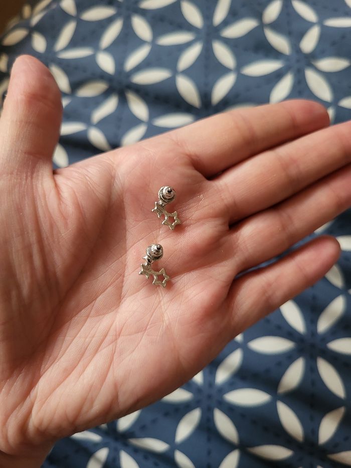 Petites boucles d'oreilles étoiles - photo numéro 3