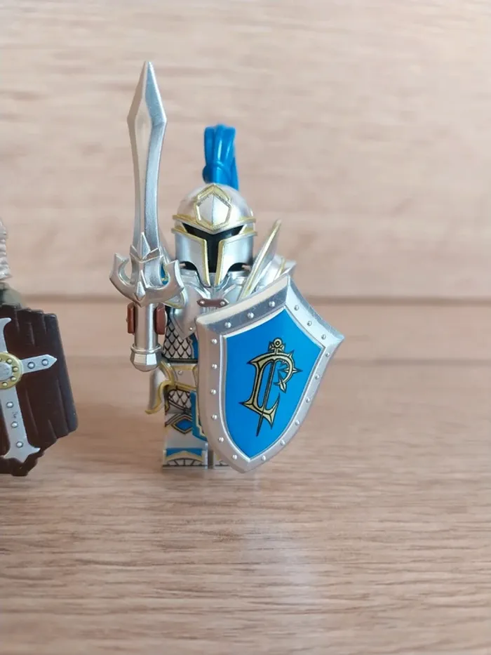Figurines type lego 4 guerriers humains Warcraft - photo numéro 5