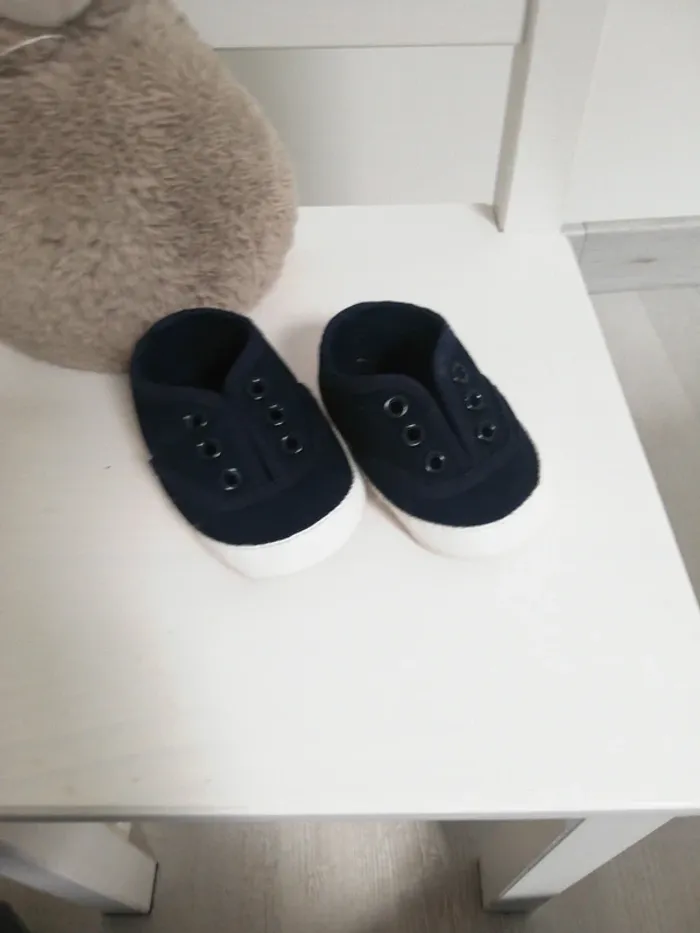 Chaussures bébé kiabi taille 3 - 6mois - photo numéro 2