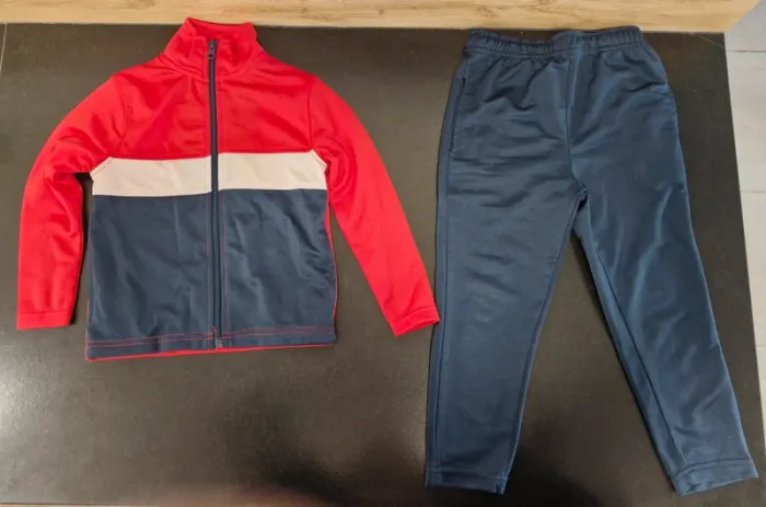Lot de vêtements garçons 4 ans - photo numéro 4