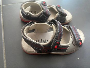 Sandales Tissaia taille 27