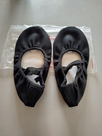Ballerines de danse neuves P.31