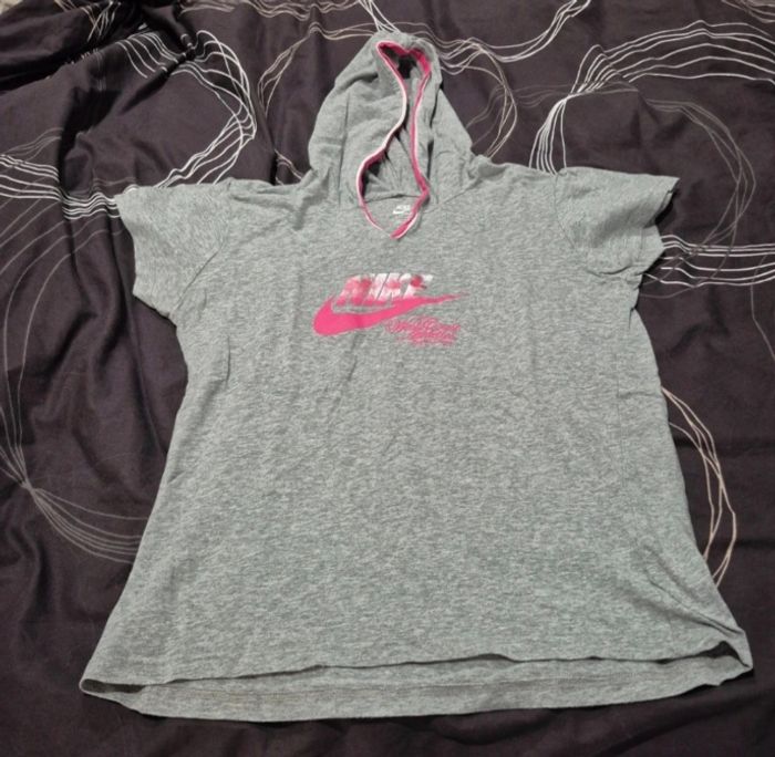 T-shirt à capuche Nike 13/15ans