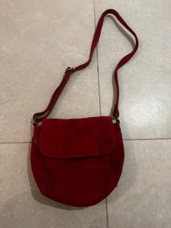 Sac à bandoulière rouge Promod en croute de vache