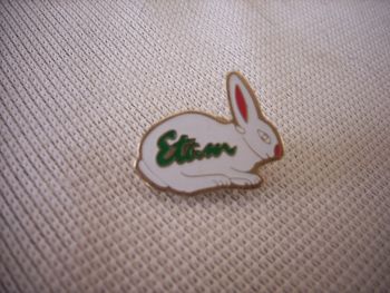 broche pin's lapin etam
