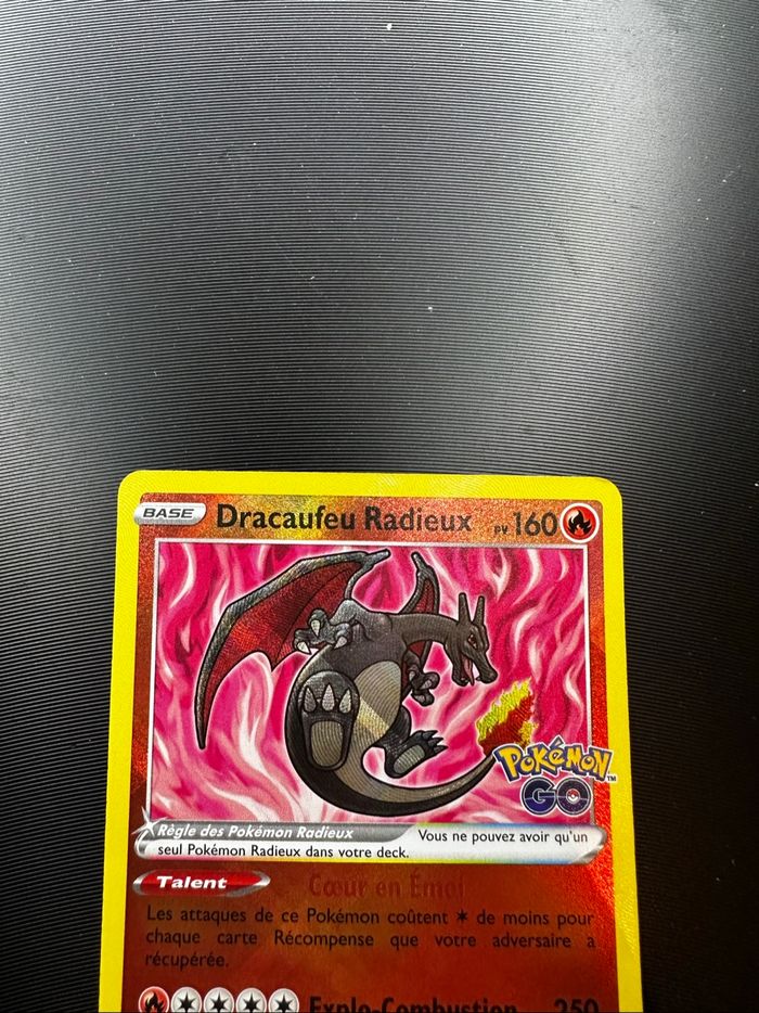 Dracaufeu Radieux Pokémon Go - photo numéro 3