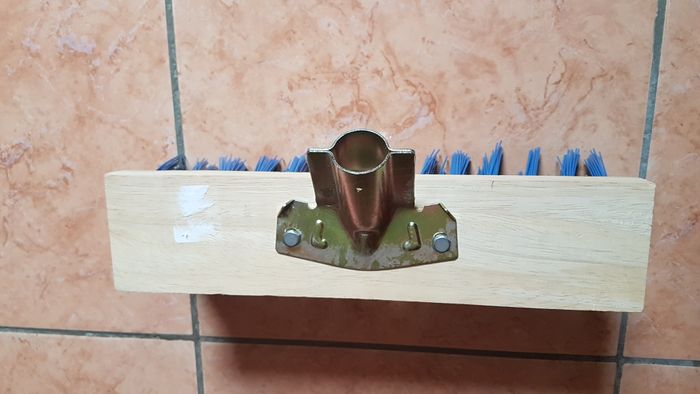 Balai cantonnier à douille métal bleu - photo numéro 2