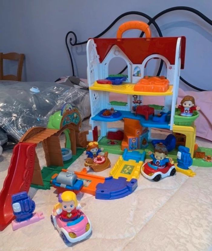 La grande maison de Camille tut tut copains