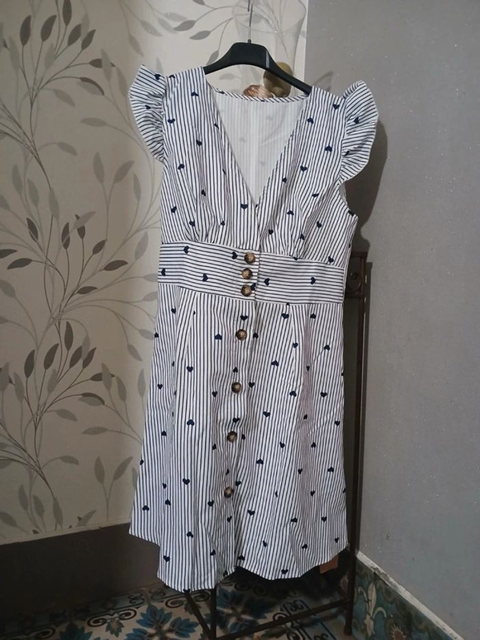 Robe d été boutonnée Shein neuve avec étiquette Taille M