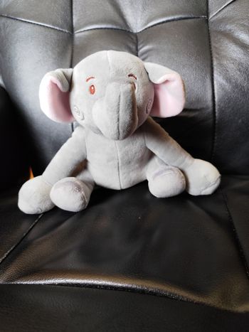Peluche éléphant 