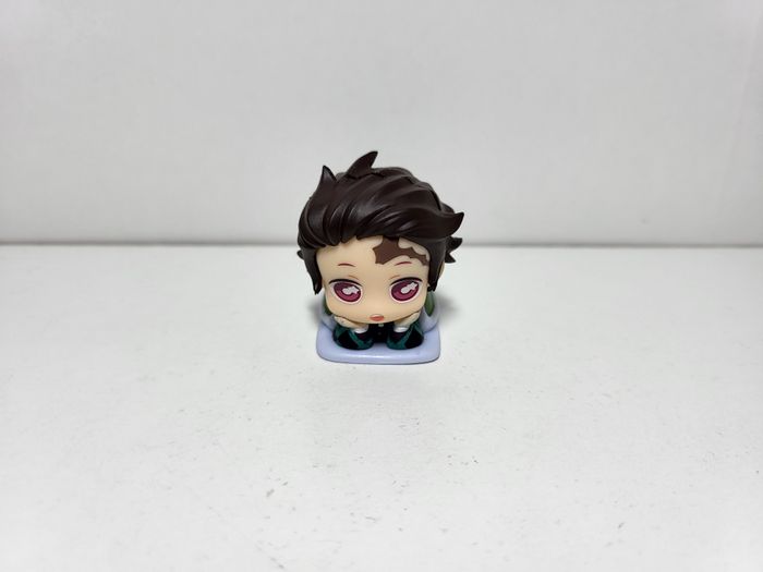 Figurine Demon Slayer Tanjiro Bed