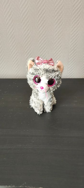 Peluche chat gros yeux