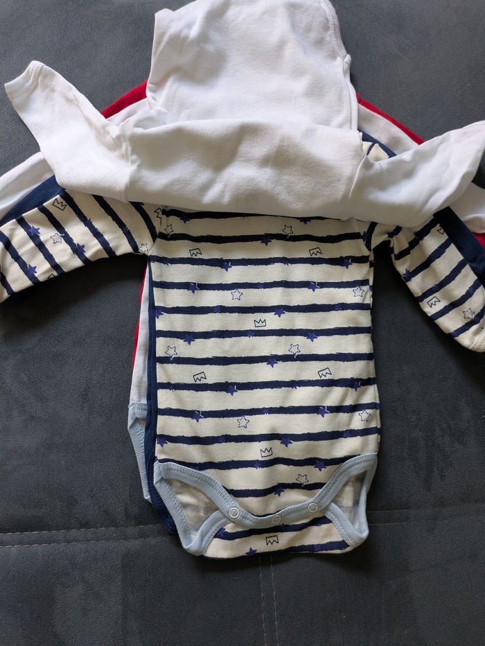 Bodies - photo numéro 3