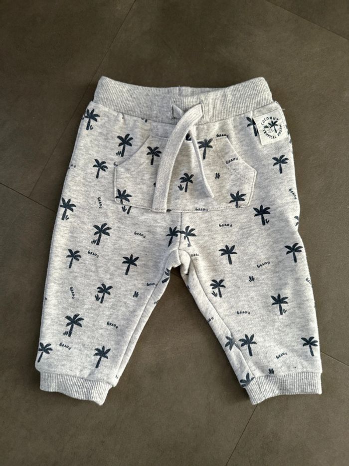 Lot pantalons 6 mois - photo numéro 3