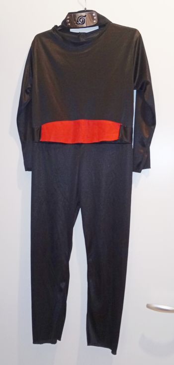 Déguisement Ninja avec bandeau argenté Auchan 
T. 6-7 ans