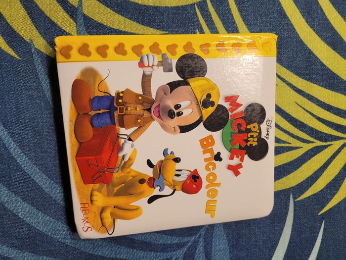 Livre p'tit mickey bricoleur et p'tit garçon camion toupie - photo numéro 4