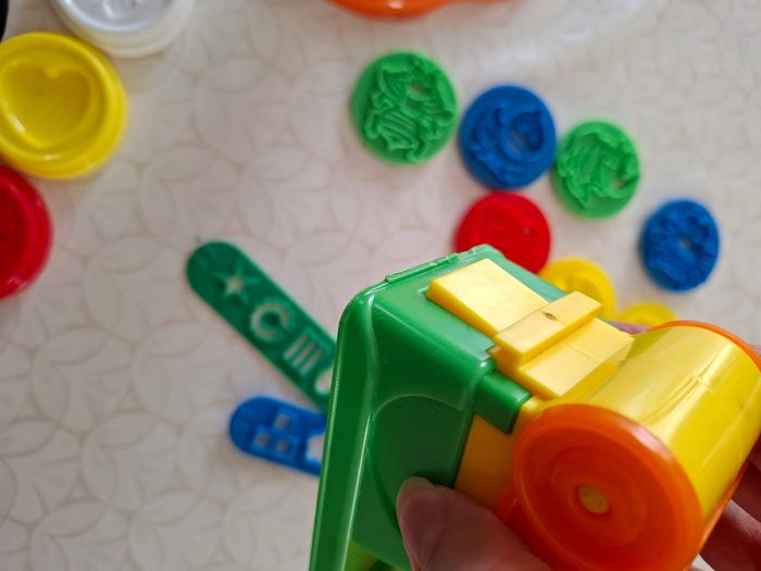 Lot pâte à modeler - photo numéro 6