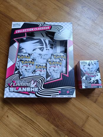 Pokemon - Lot EV10.5 bundle + classeur Flamme Blanche