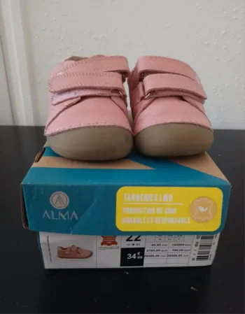 Chaussure bébé fille rose taille 22