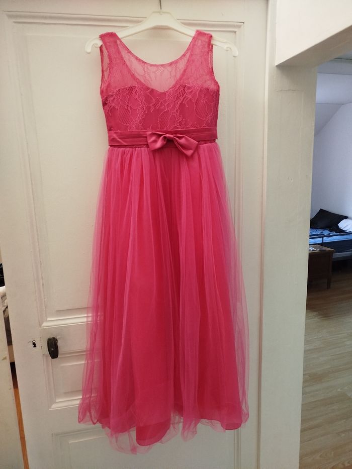 Robe de cérémonie taille 140cm rose fushia