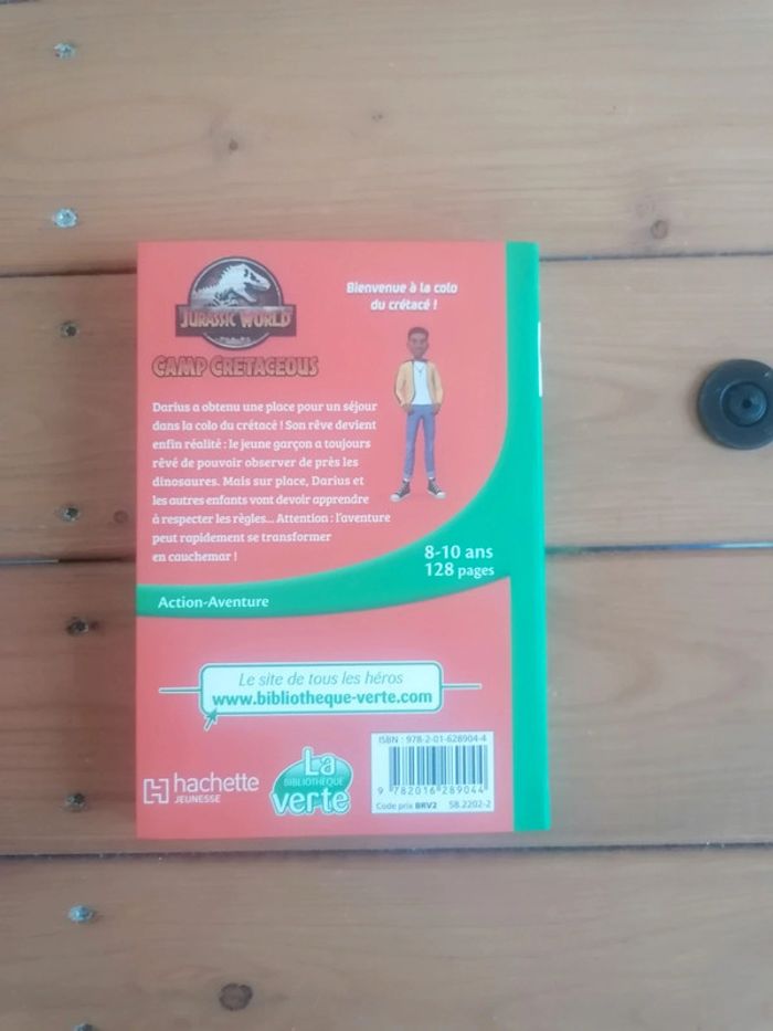 Livre jurassic world camp cretaceous - photo numéro 3