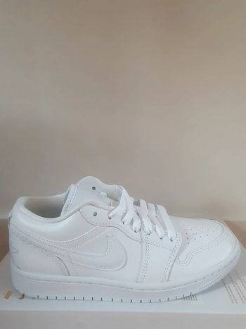 Nike Air Jordan 1 Low "full white" (36)