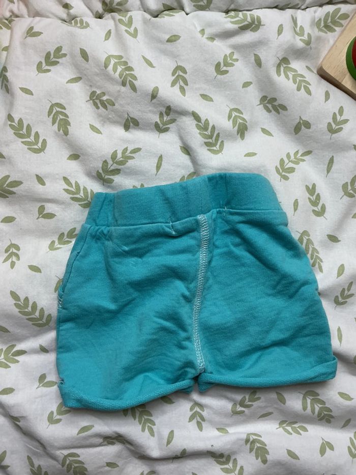 short turquoise et blanc 3 mois gémo - photo numéro 5
