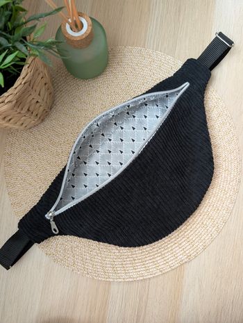 Sac banane femme en velours cotelé noir