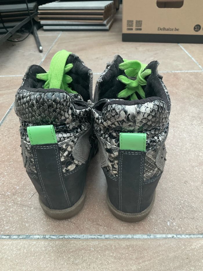 Baskets compensées grise/ blanc serpent lacets vert fluo 37 - photo numéro 2