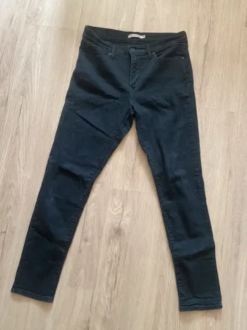 Levis 311 shaping skinny 31