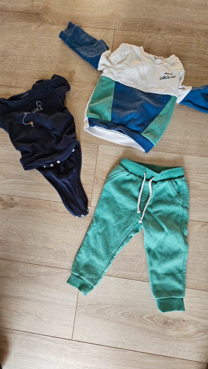 Ensemble survetement 18 mois