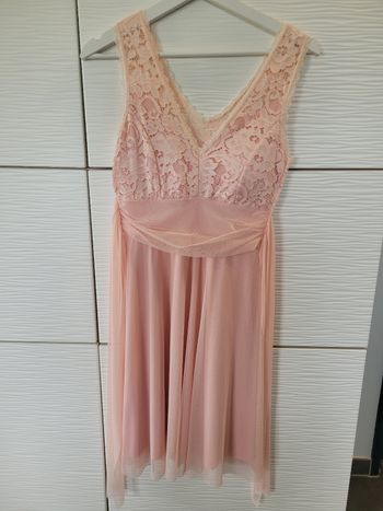 Robe rose poudré