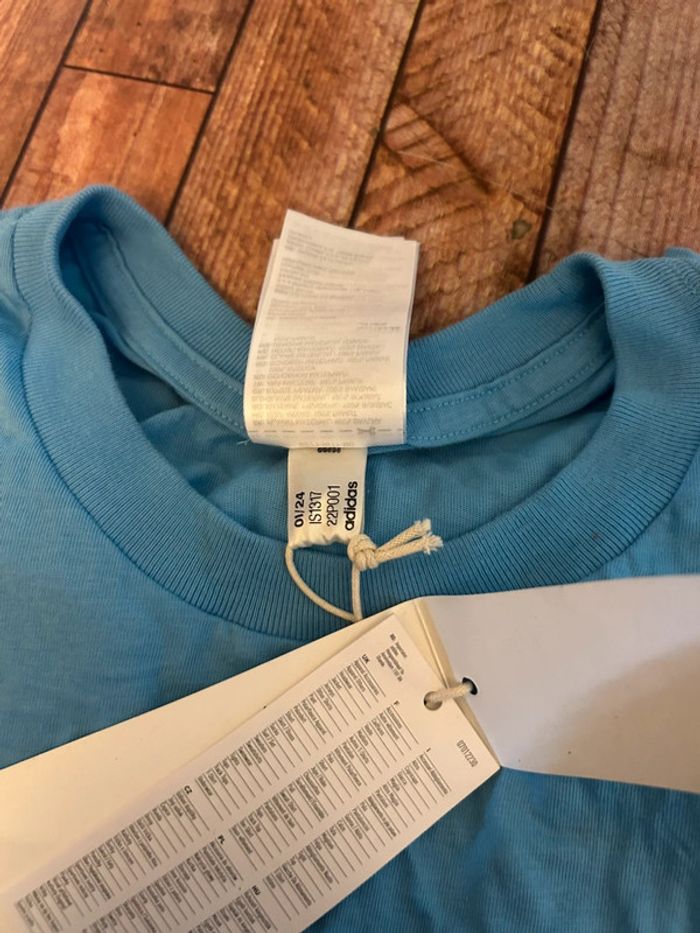 T-shirt Adidas bleu ciel – Neuf avec étiquette – Taille L - photo numéro 9