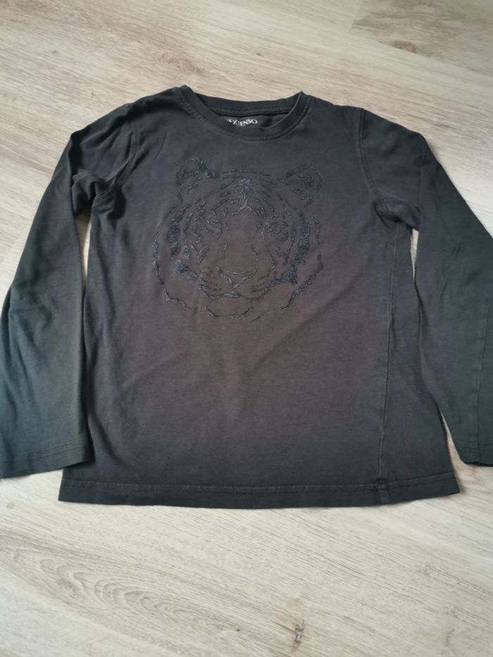 Lot de 4 t-shirts à manches longues 8 ans - photo numéro 5