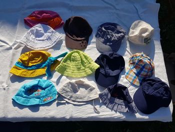 Lot de 13 chapeaux / casquettes Enfants Bébé