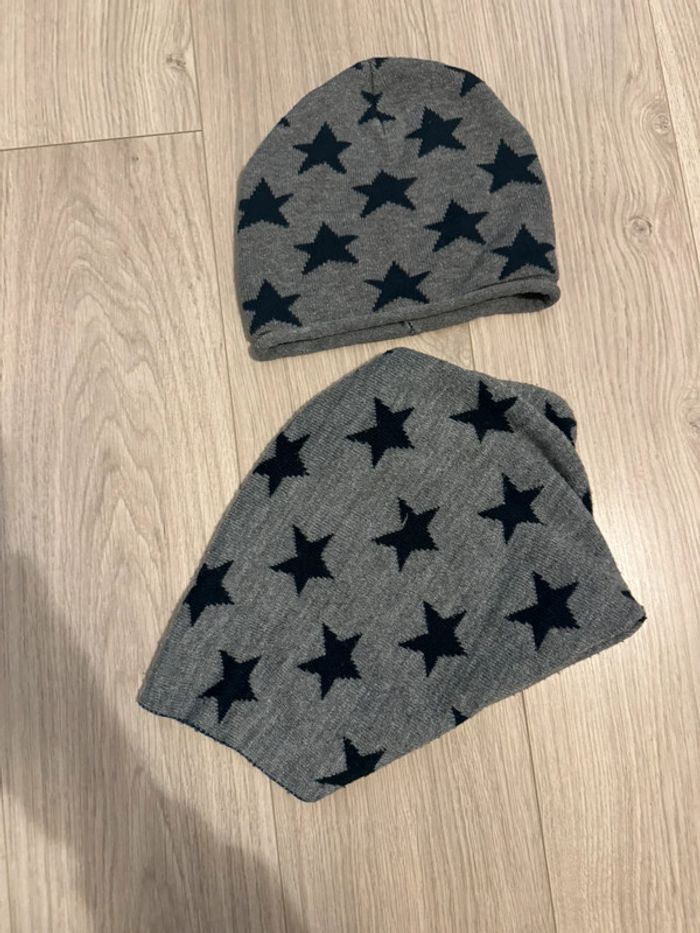 Bonnet et cache cou 3-4 ans