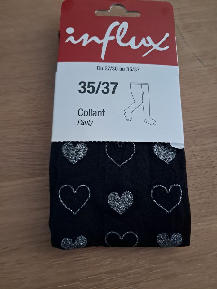 Collants noirs avec motif cœur