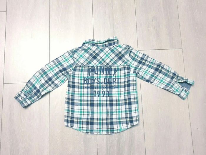 Chemise blanc+ verte + bleu. Garçon 3 ans. Marque Gémo - photo numéro 2