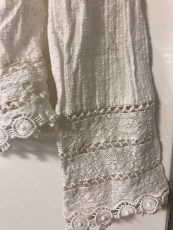 Tunique habillée chic légère Zara . Brodée. 38.Taille M - photo numéro 2