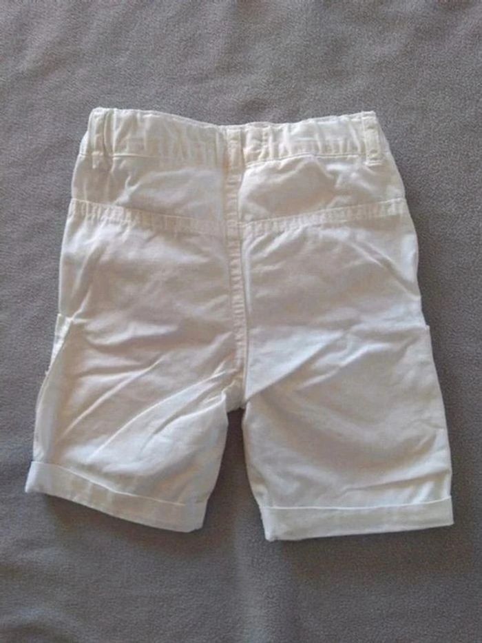 Bermuda short blanc 'Little tourist' Gémo 18 mois - photo numéro 2