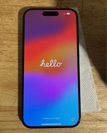 IPhone 15 Pro Max 256 Go Noir Titane - Débloqué - Batterie 89% en parfait état